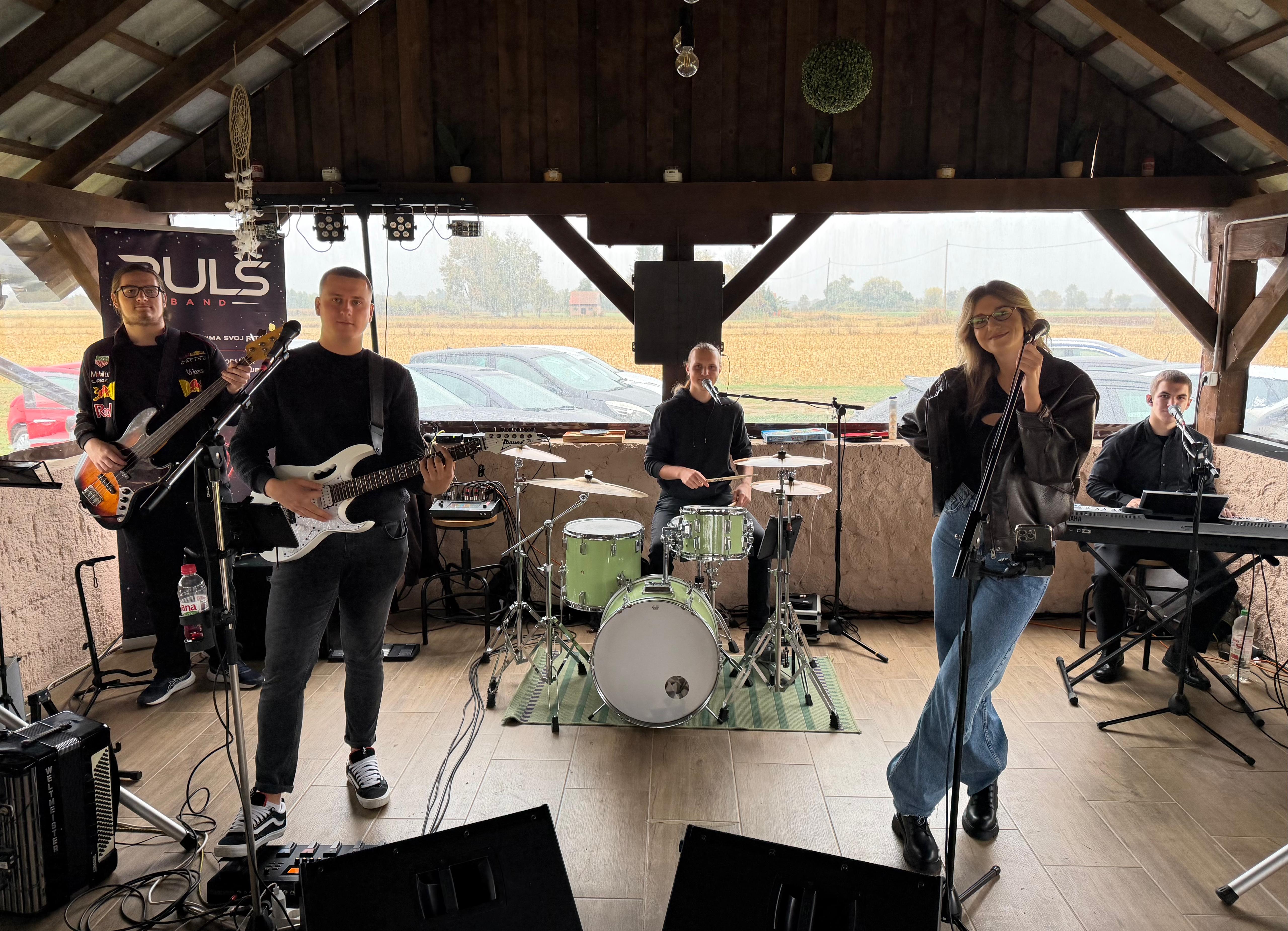 Puls band uživo